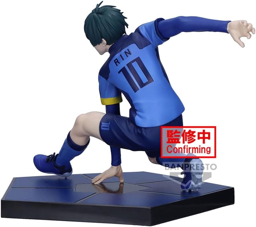 Figurine Rin Itoshi 16 cm Banpresto – personnage Blue Lock en pose dynamique - GeekyOwl