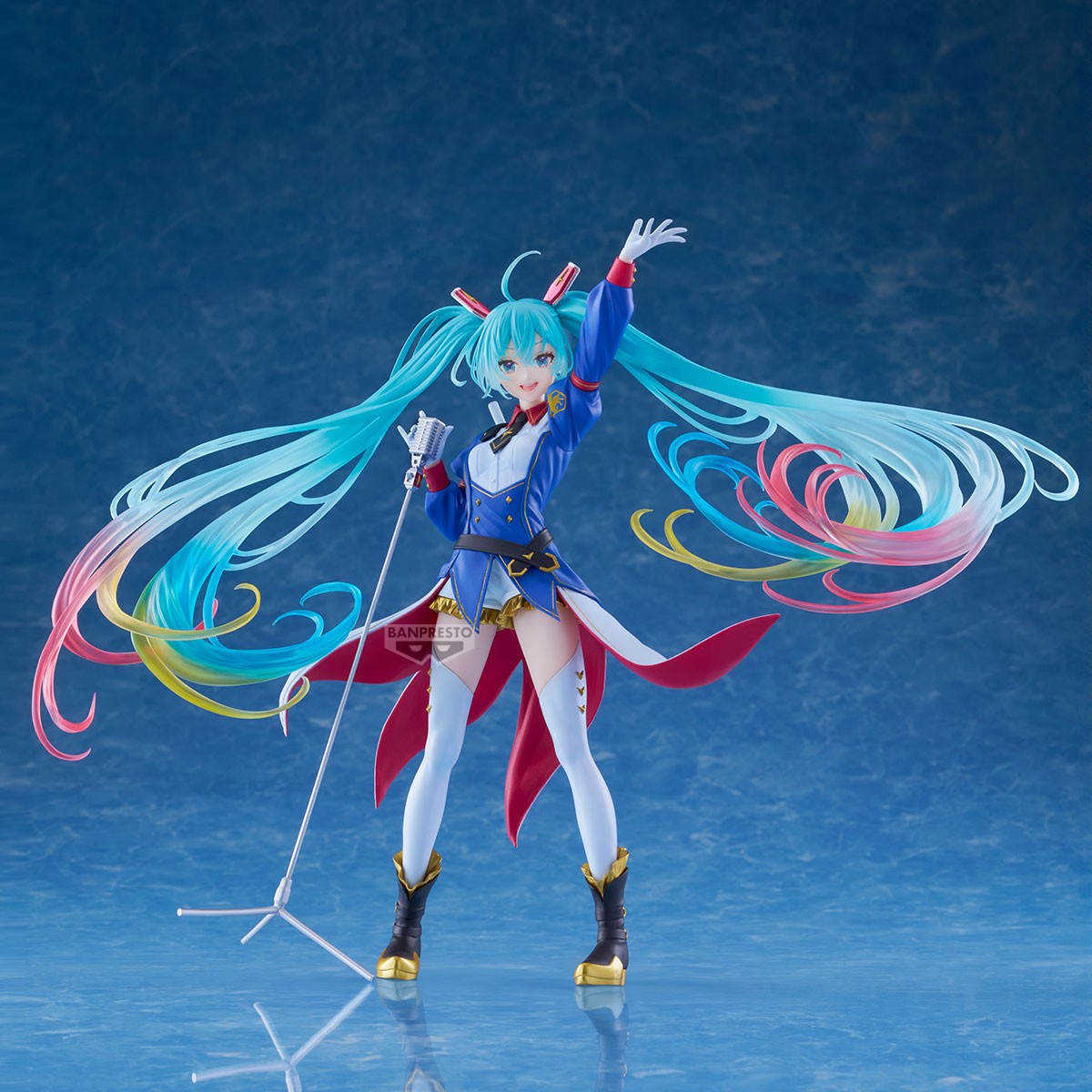 HATSUNE MIKU - Figurine Hatsune Miku x Gundam