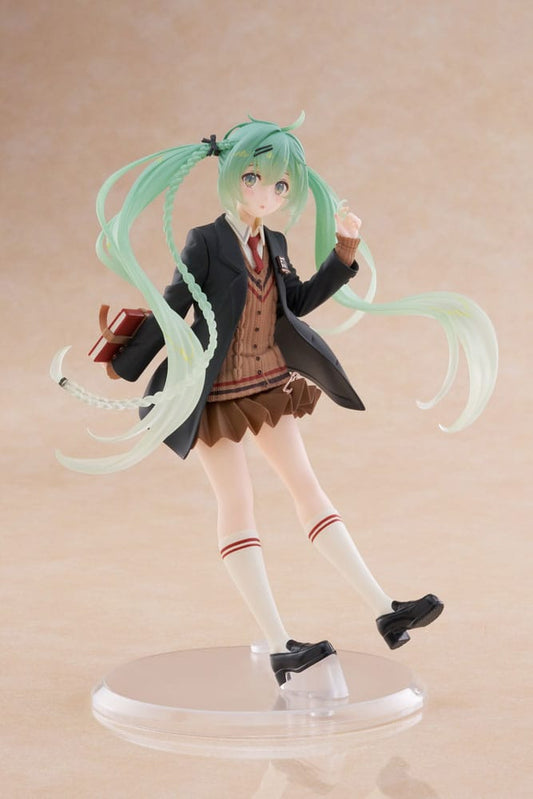 Figurine Hatsune Miku Fashion Preppy Ver. 18 cm par Taito, style preppy