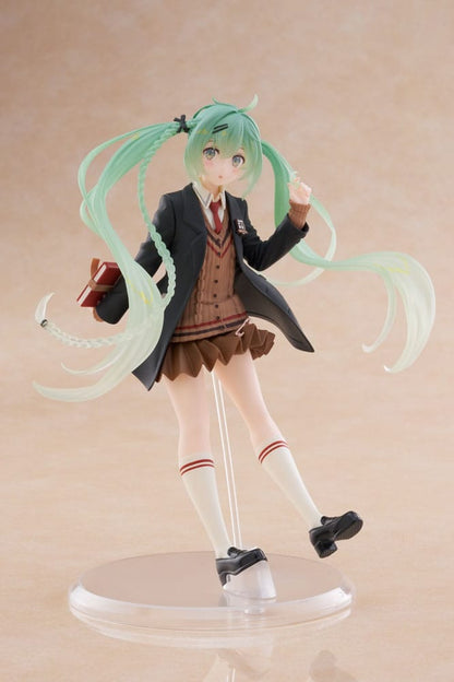 Figurine Hatsune Miku Fashion Preppy Ver. 18 cm par Taito, style preppy