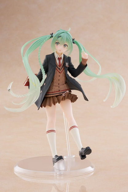 Figurine Hatsune Miku Fashion Preppy Ver. 18 cm par Taito, style preppy