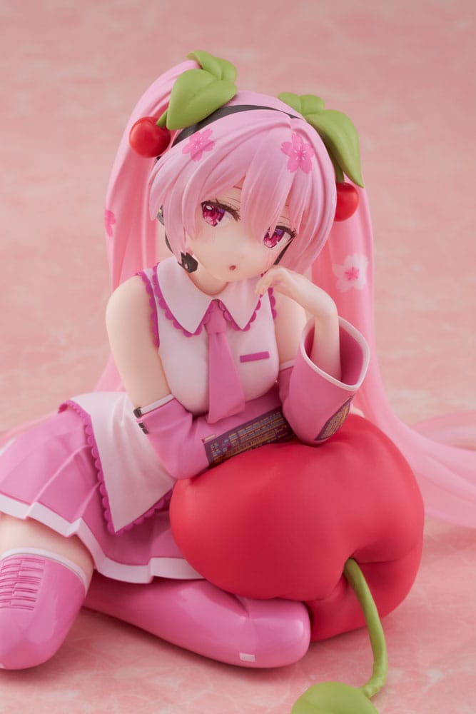Hatsune Miku Figurine Sakura Miku Cherry Cushion