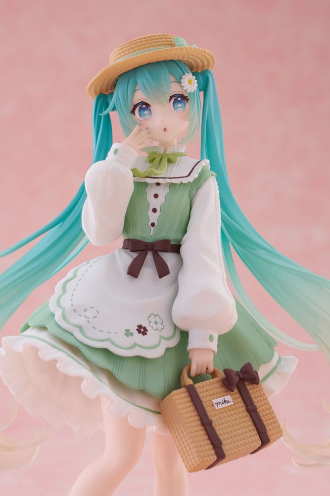 Hatsune Miku figurine Fashion Country Ver. 18 cm